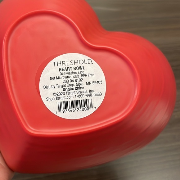 NWT. Heart Red Bowl Target Threshold Valentines Day - Picture 2 of 2